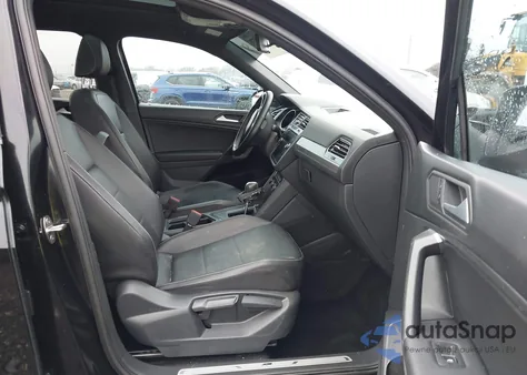 2021 Volkswagen Tiguan 2.0T Se/2.0T Se R-Line Black/2.0T Sel из США, поврежденный, VIN 3VV3B7AX1MM154846